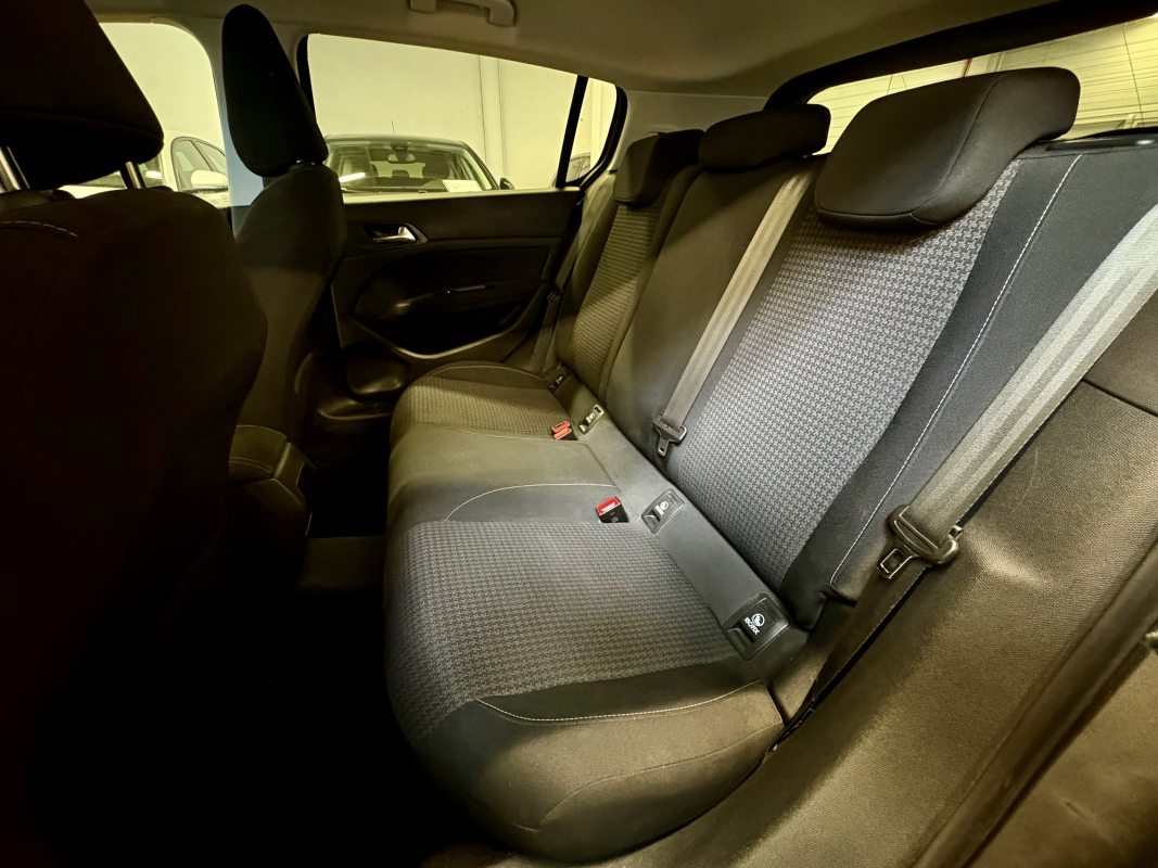 Peugeot 308 — 12