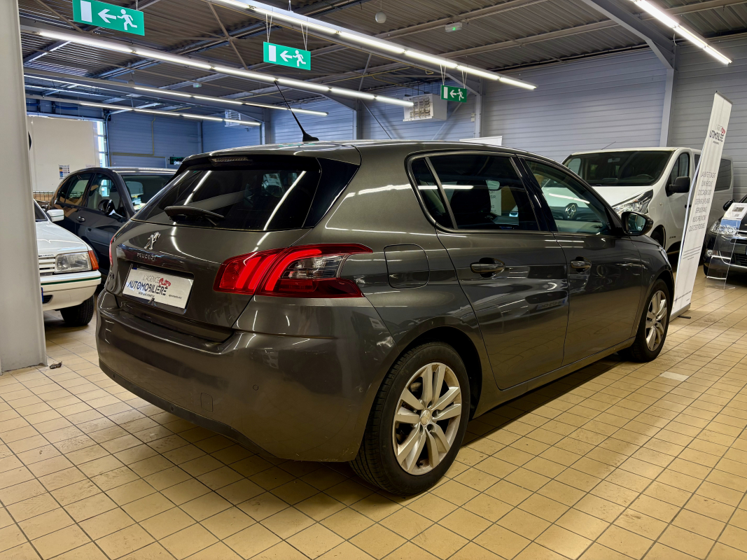 Peugeot 308 — 5