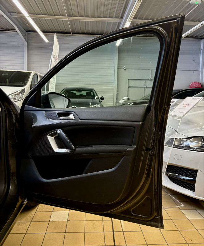 Peugeot 308 — 24