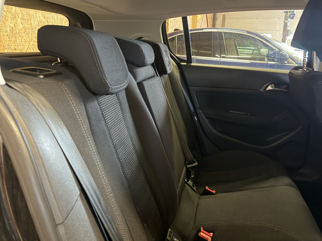 Peugeot 308 — 18