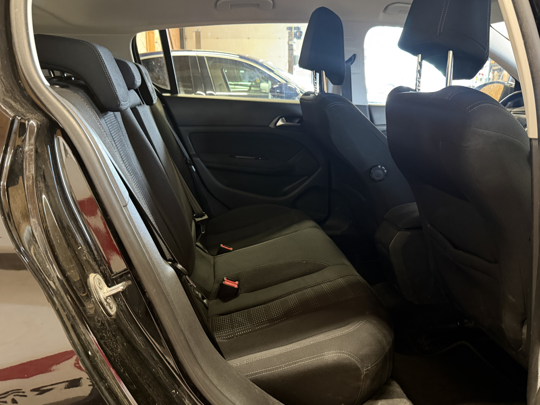 Peugeot 308 — 17