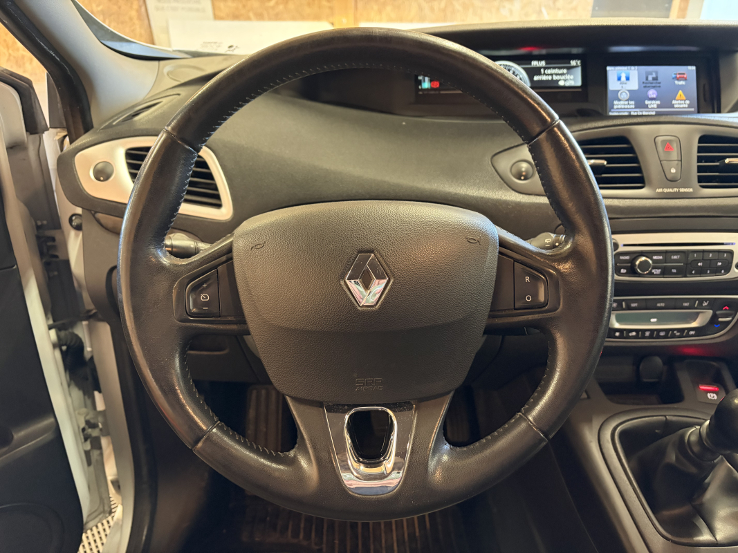 Renault Scenic — 14