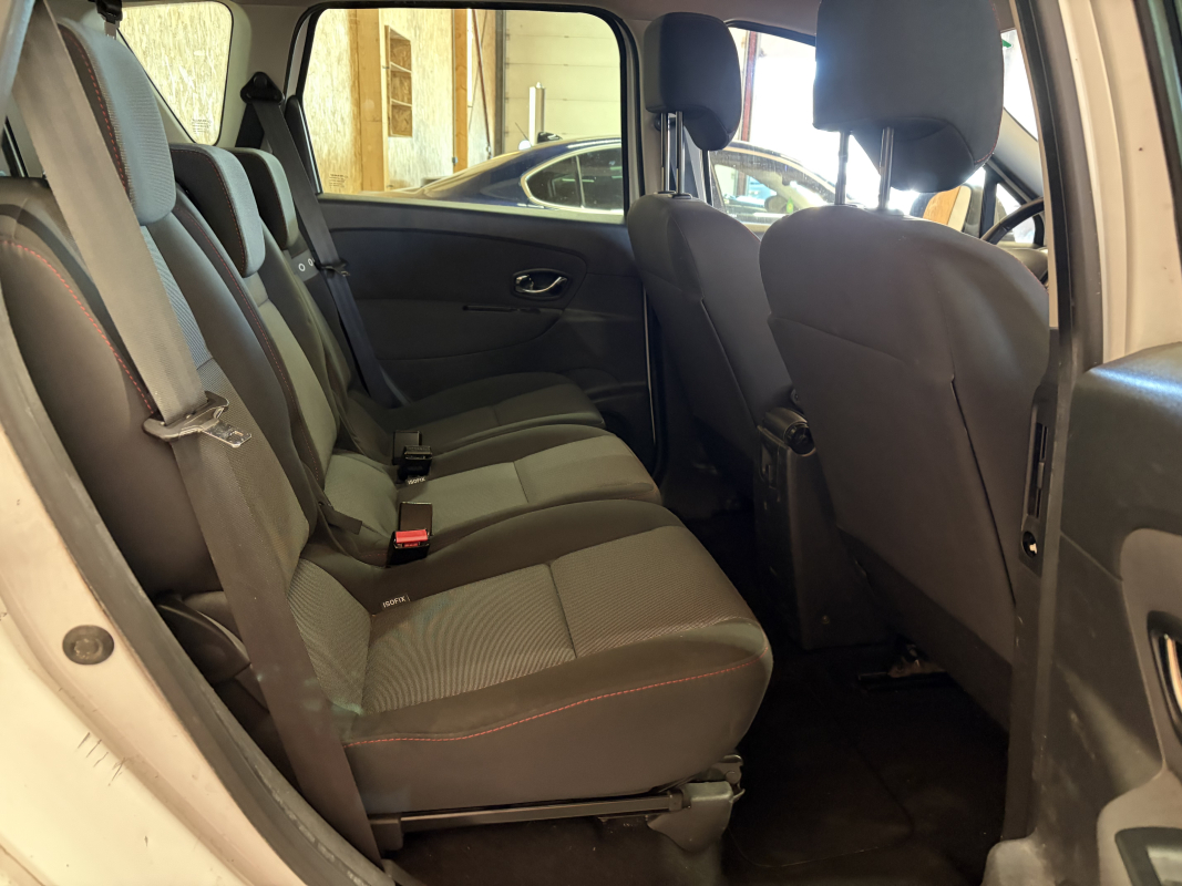 Renault Scenic — 13