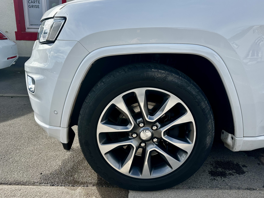 Jeep Grand Cherokee — 9