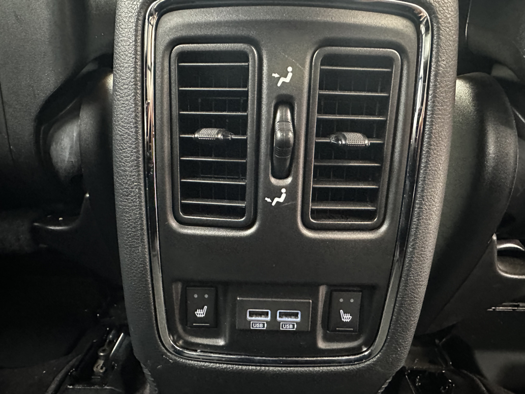 Jeep Grand Cherokee — 24