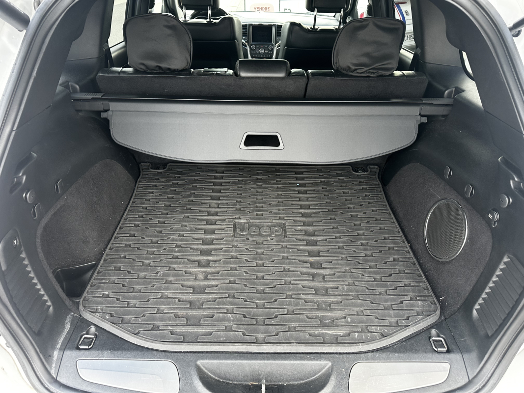 Jeep Grand Cherokee — 23