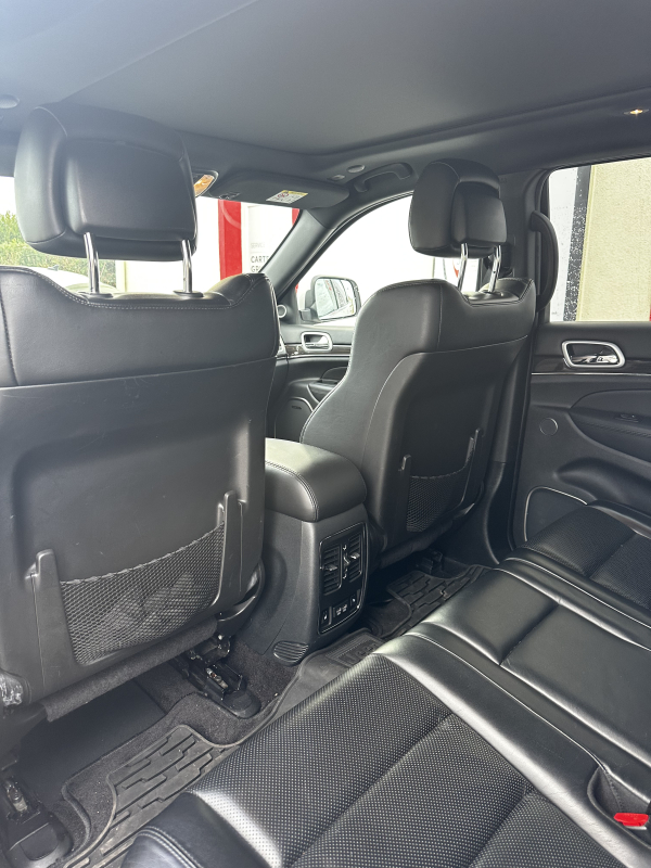Jeep Grand Cherokee — 26