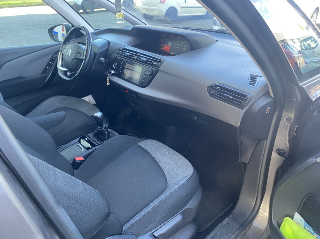 Citroen C4 Picasso — 17