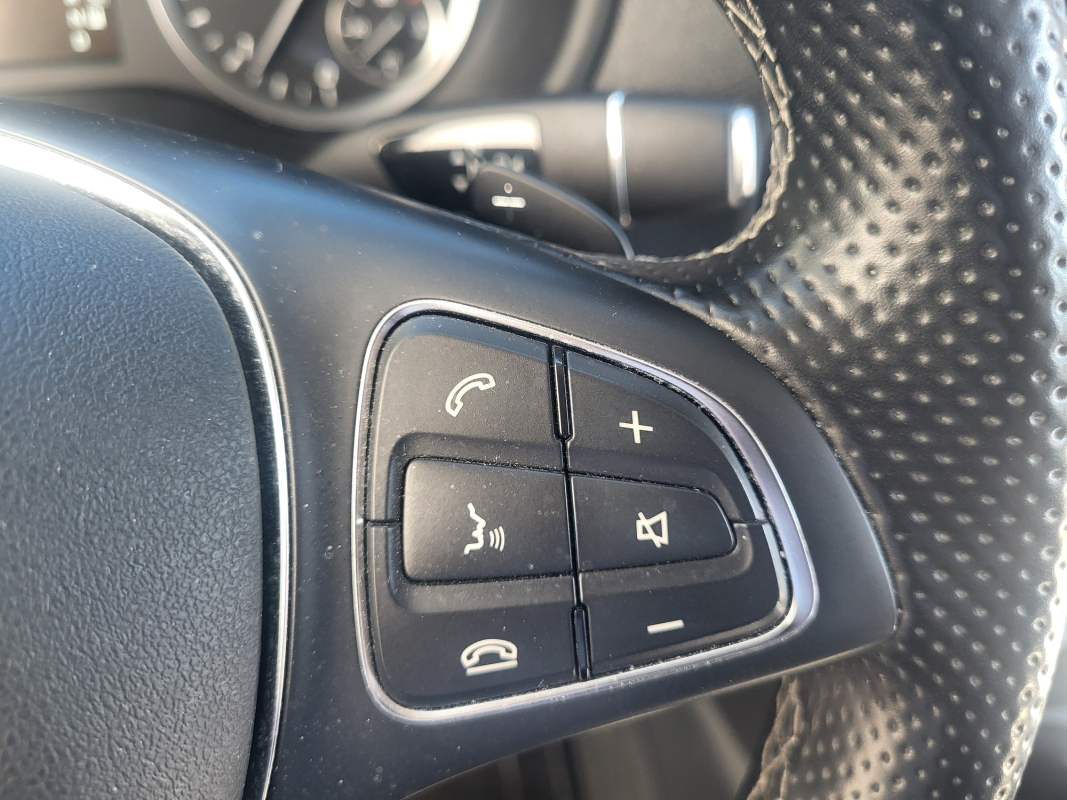 Mercedes Vito — 22