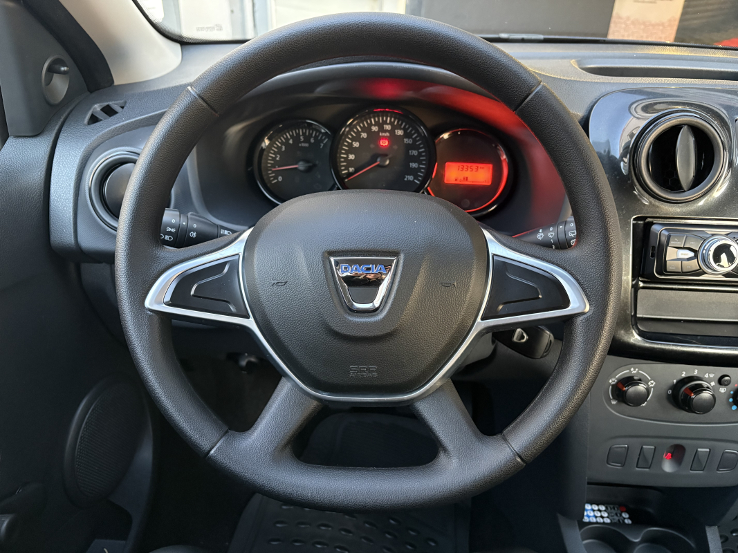 Dacia Sandero — 6