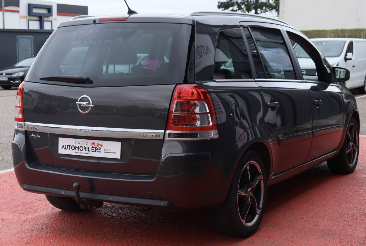 Opel Zafira — 5