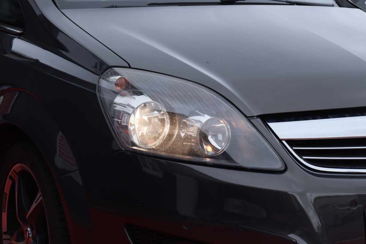 Opel Zafira — 29