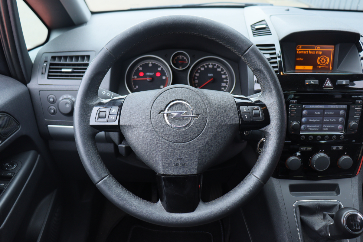 Opel Zafira — 20