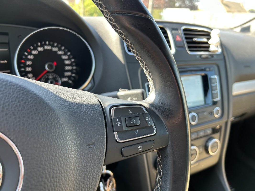 Volkswagen Golf — 22
