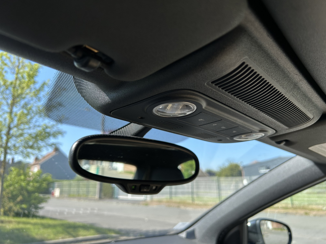 Volkswagen Golf — 29