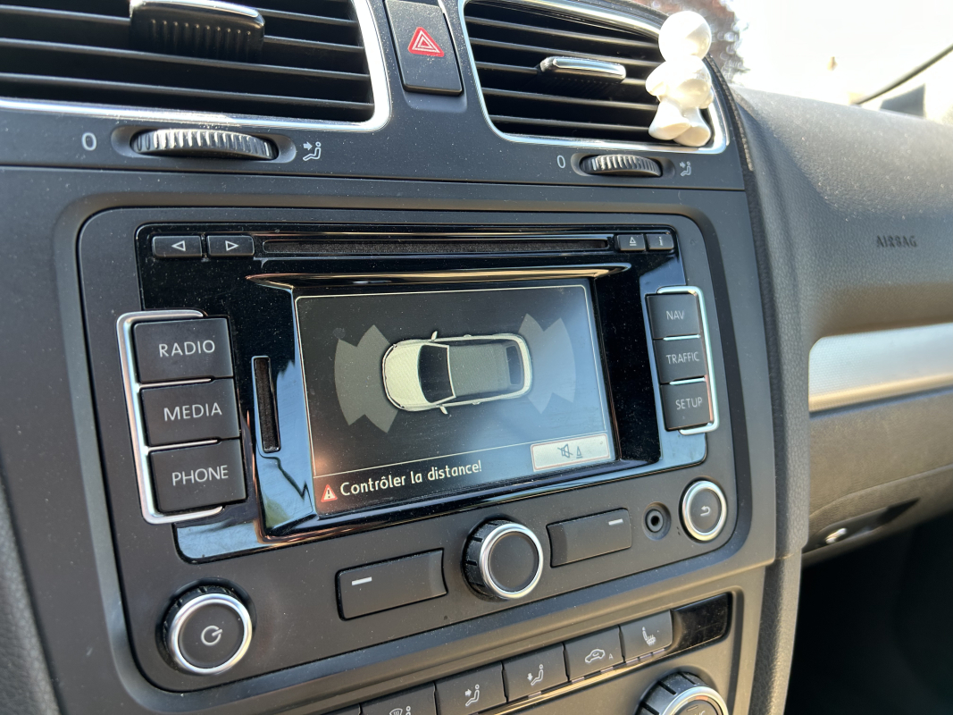 Volkswagen Golf — 25