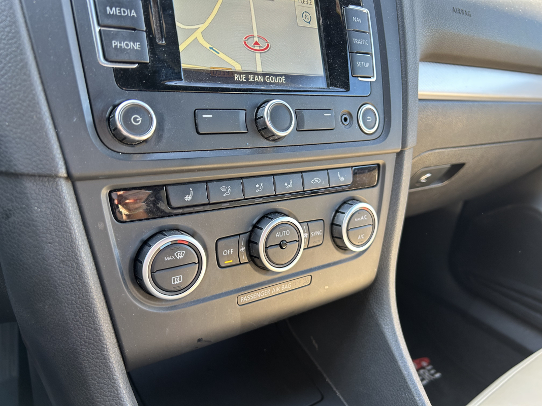 Volkswagen Golf — 26