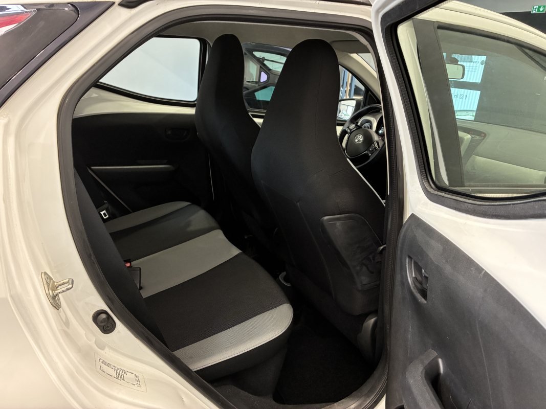 Toyota Aygo — 15