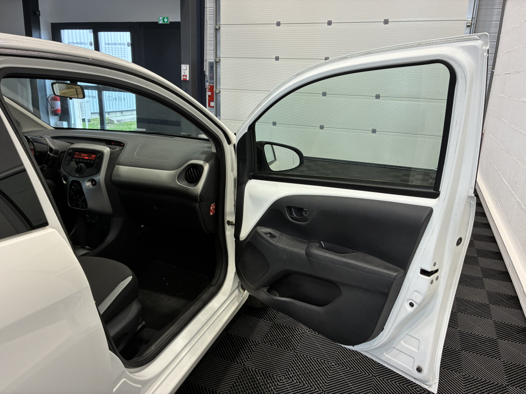 Toyota Aygo — 17