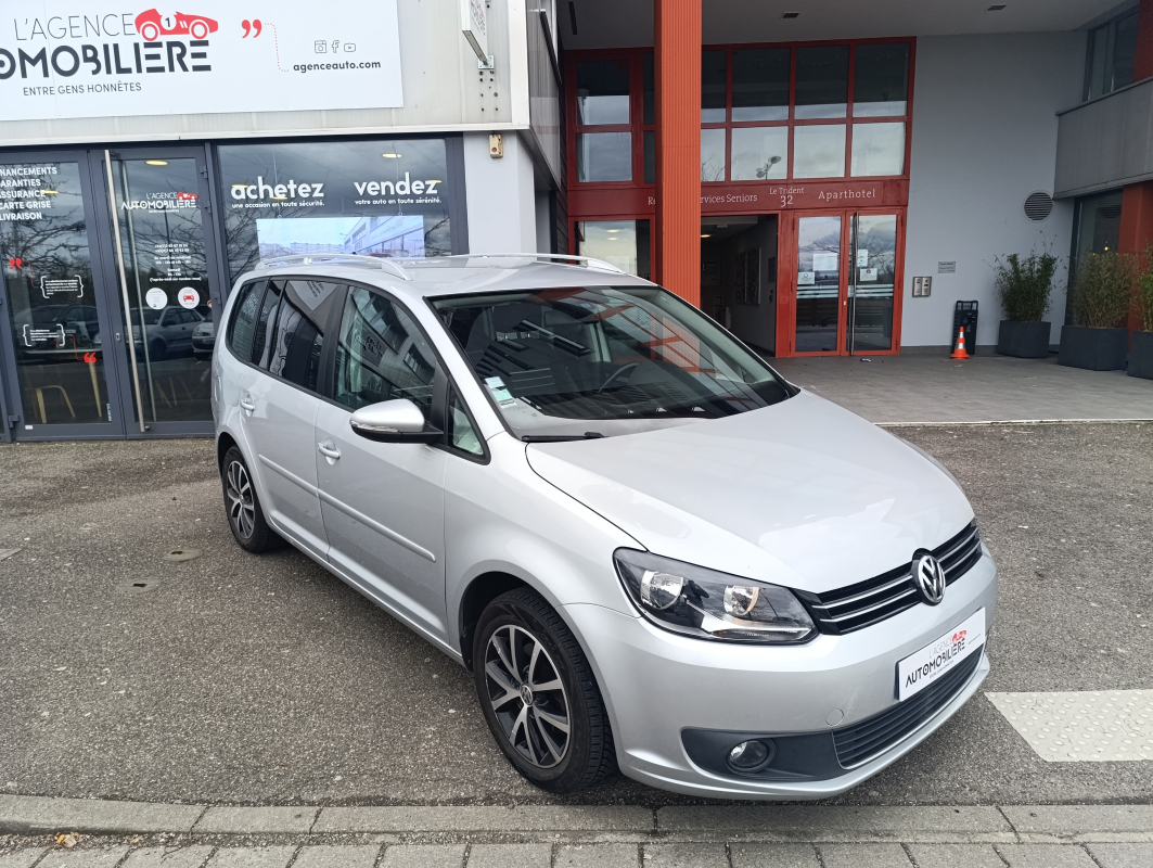 Volkswagen Touran — 2
