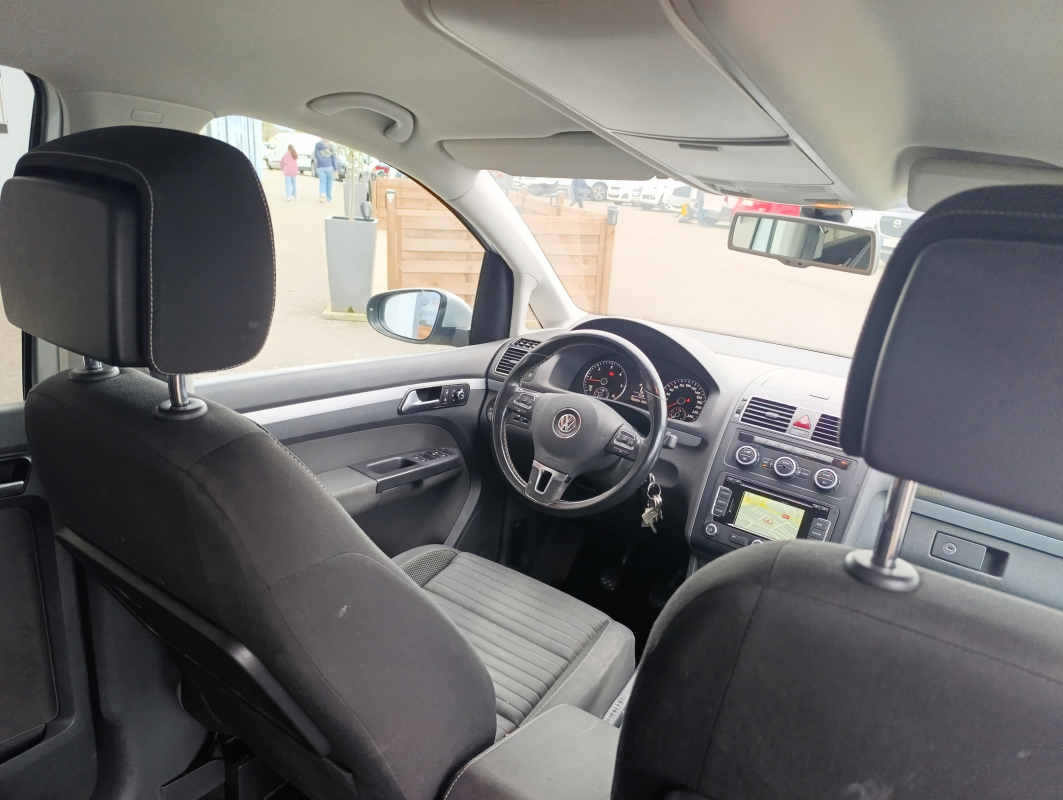 Volkswagen Touran — 15