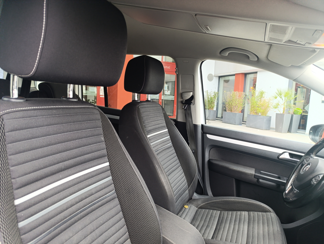 Volkswagen Touran — 13