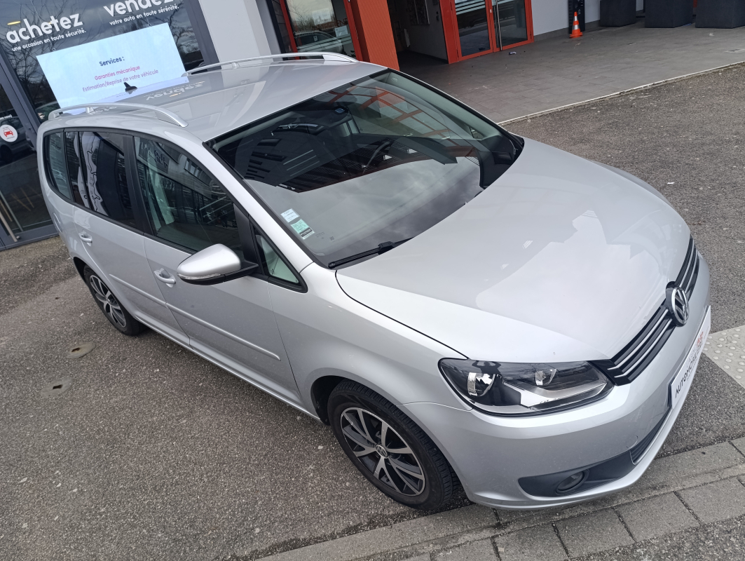 Volkswagen Touran — 11