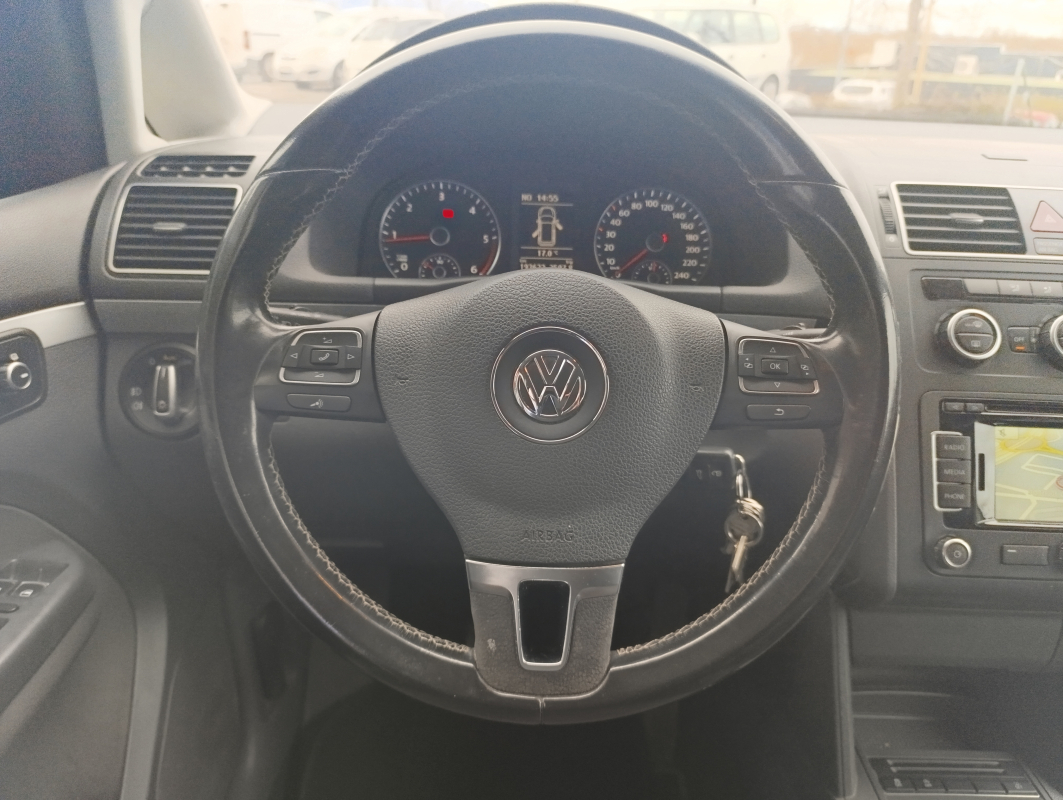 Volkswagen Touran — 20