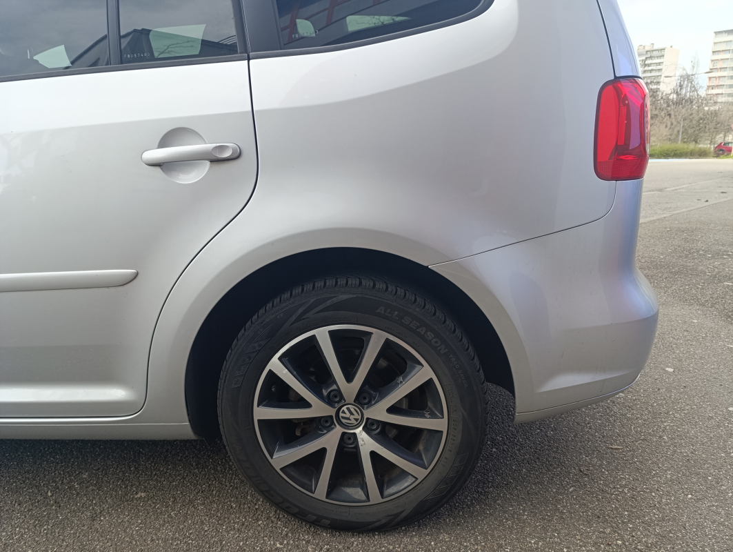 Volkswagen Touran — 35