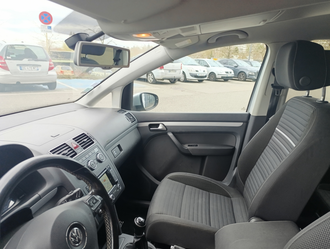 Volkswagen Touran — 27