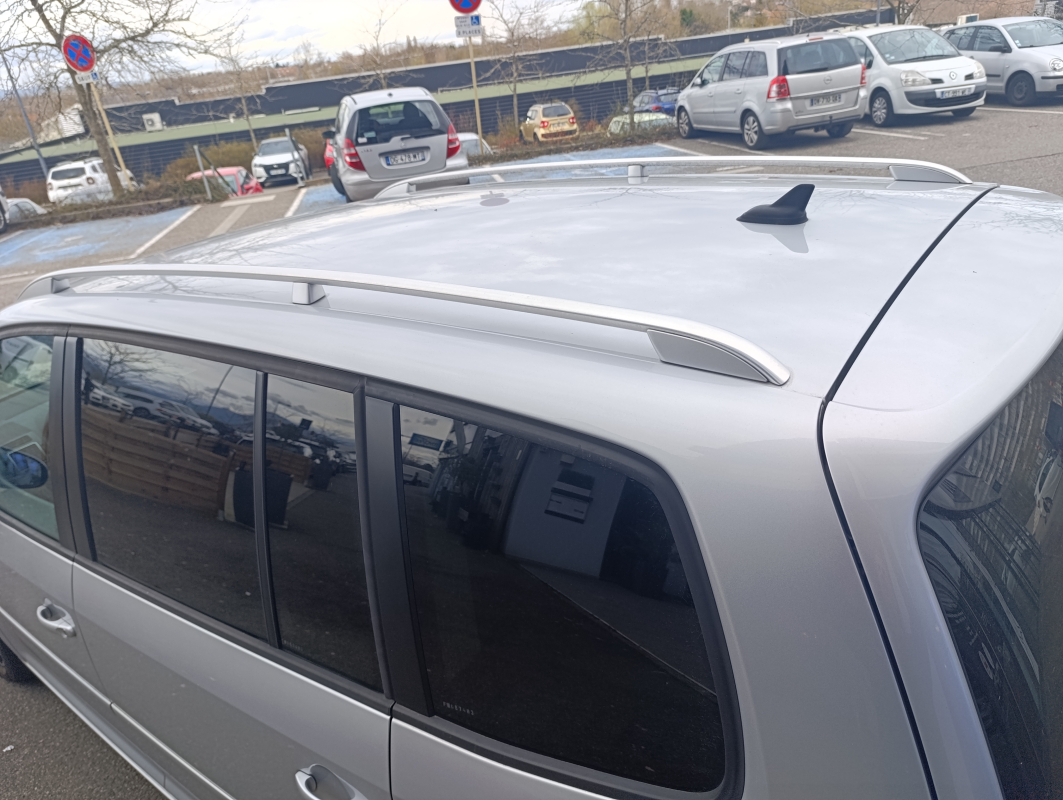 Volkswagen Touran — 40