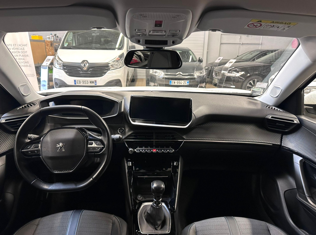 Peugeot 2008 — 10