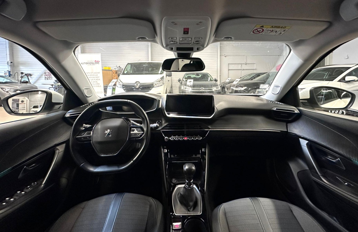 Peugeot 2008 — 9