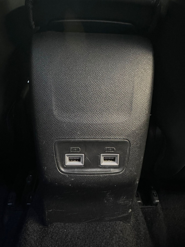 Peugeot 2008 — 23