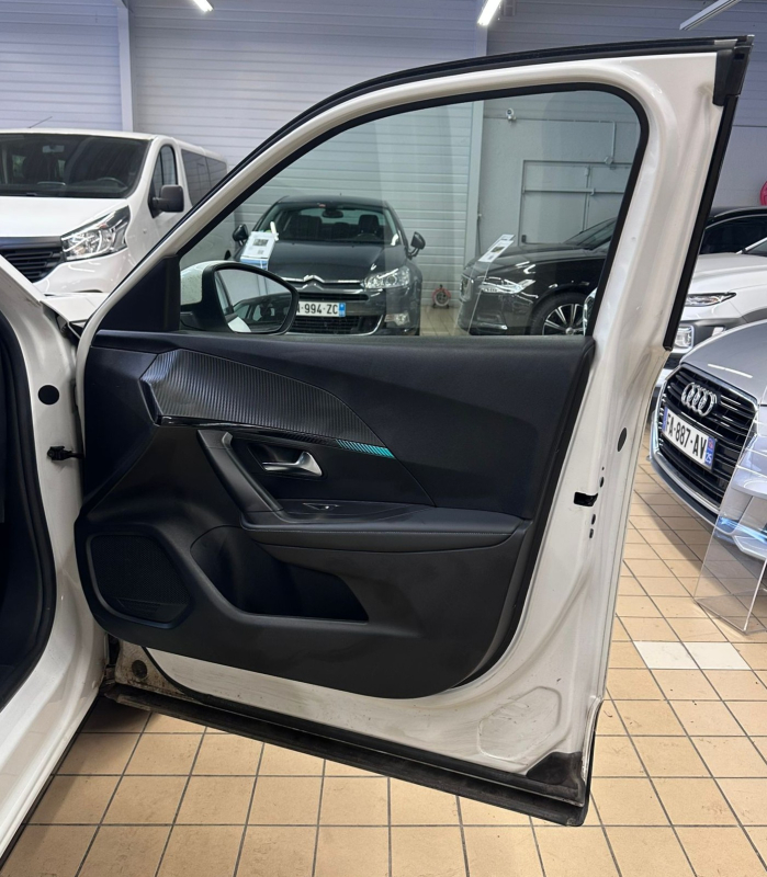 Peugeot 2008 — 26
