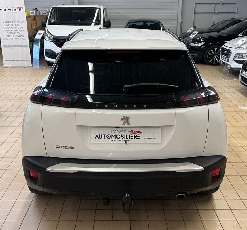 Peugeot 2008 — 7
