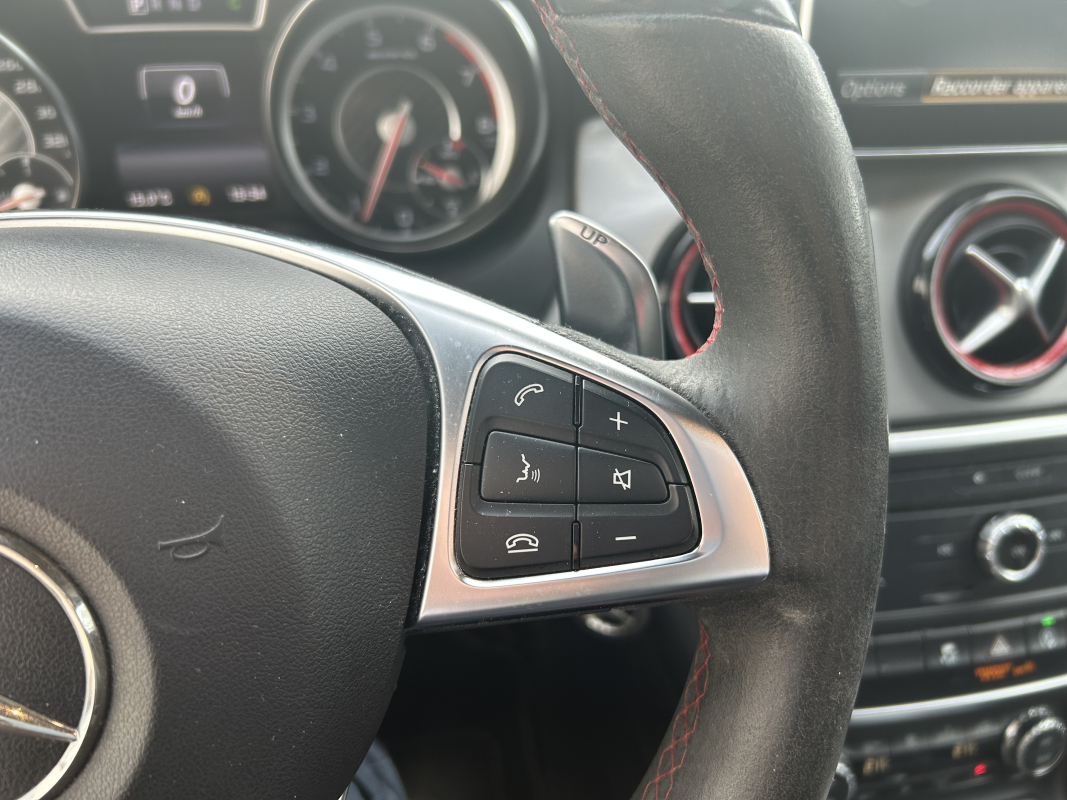 Mercedes Classe CLA — 18