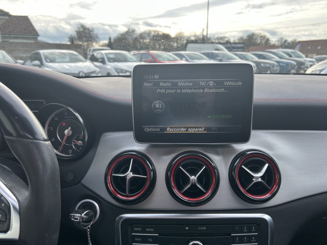 Mercedes Classe CLA — 28