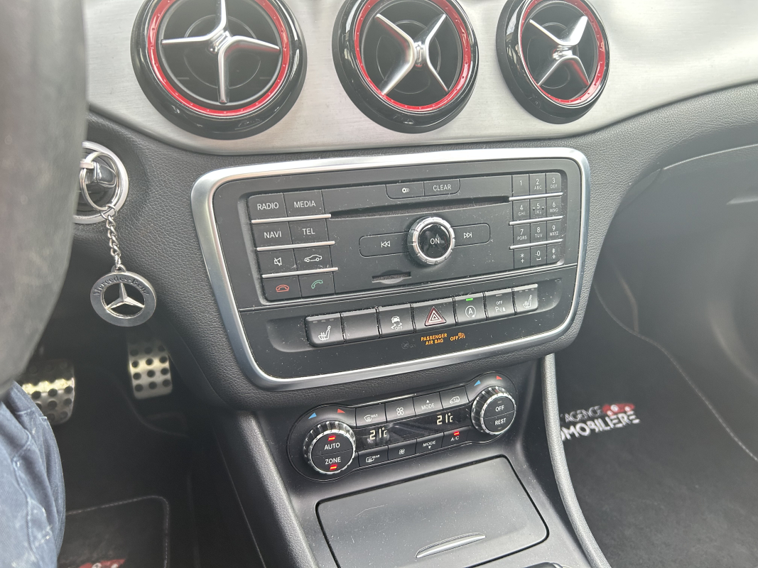 Mercedes Classe CLA — 29