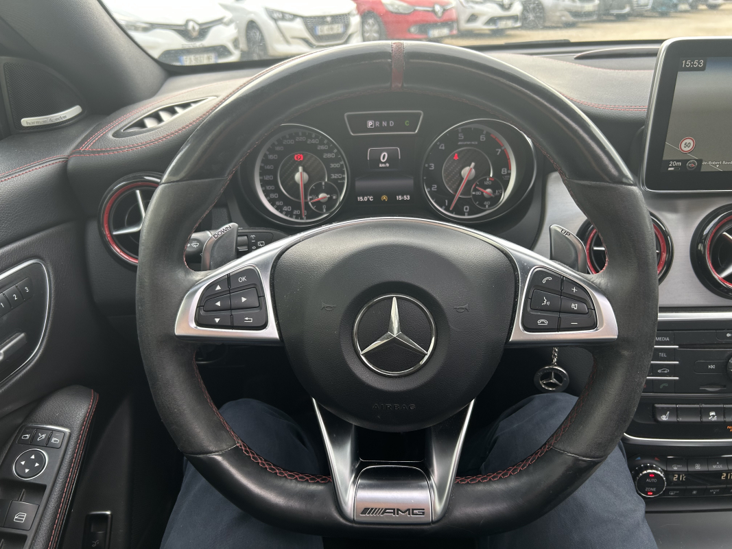 Mercedes Classe CLA — 16