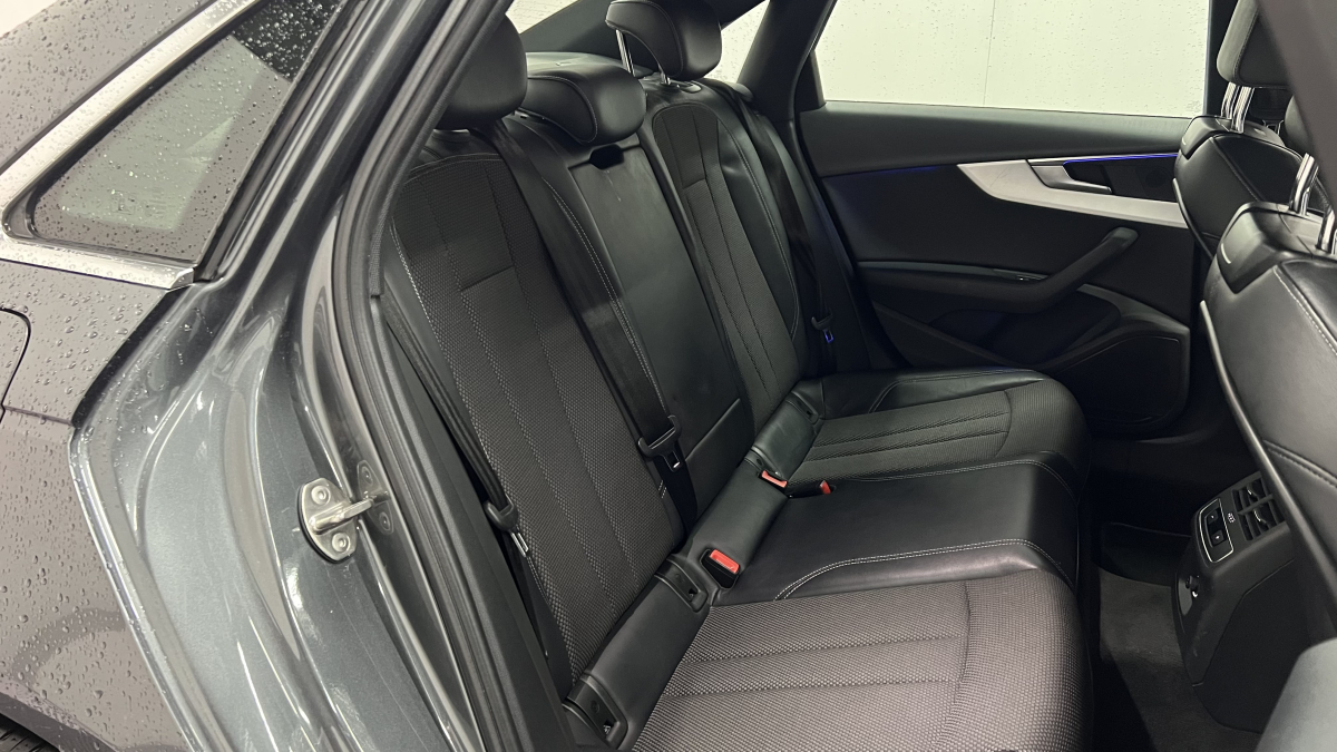 Audi A4 — 11