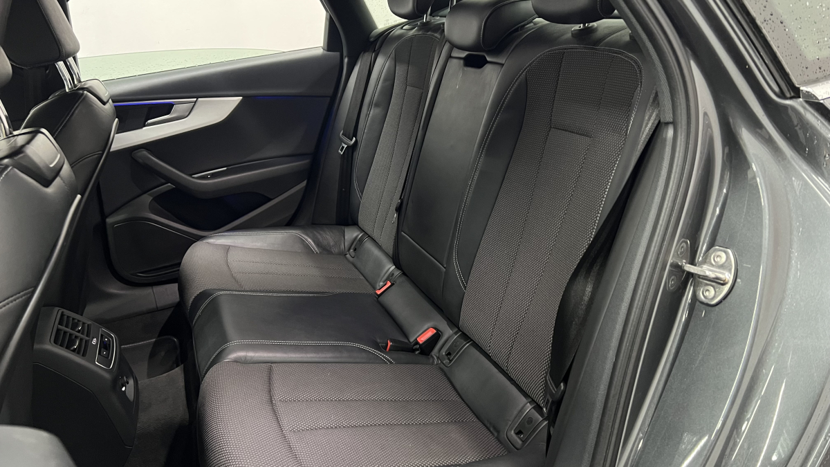 Audi A4 — 12