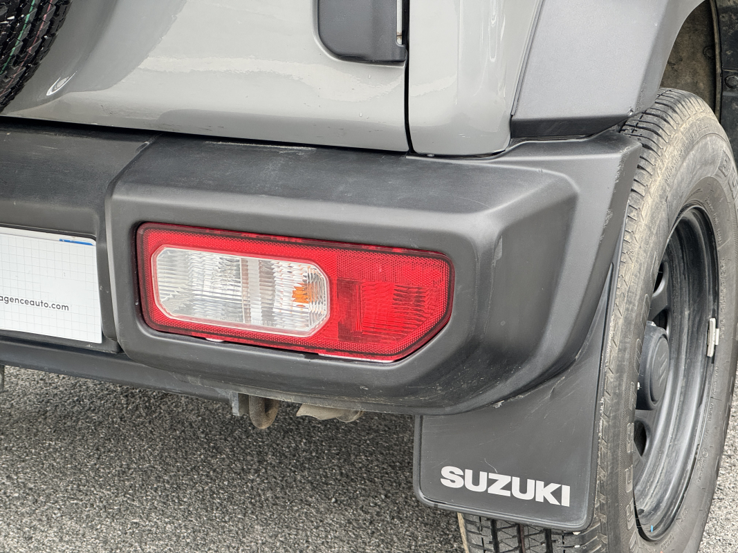 Suzuki Jimny — 28