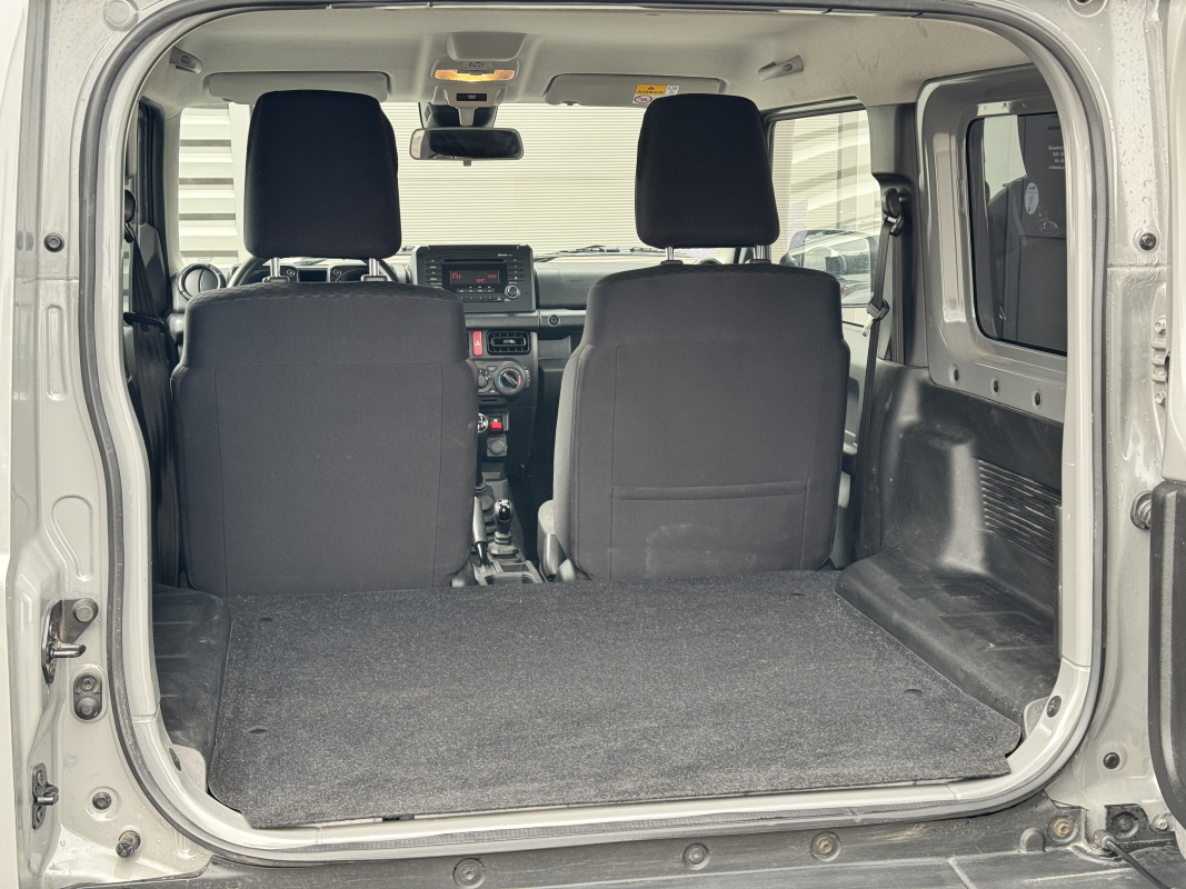 Suzuki Jimny — 23