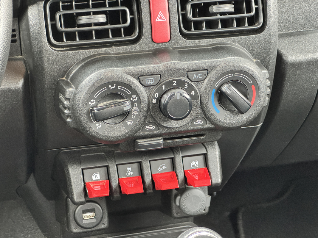 Suzuki Jimny — 14