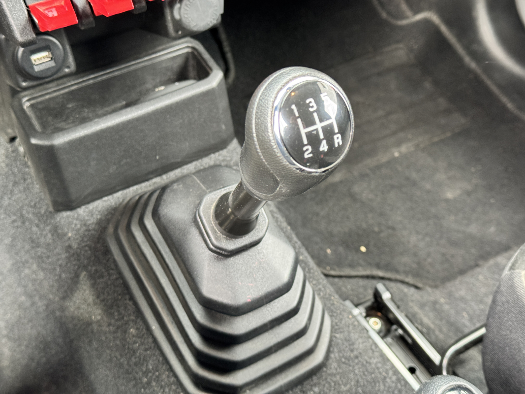 Suzuki Jimny — 22