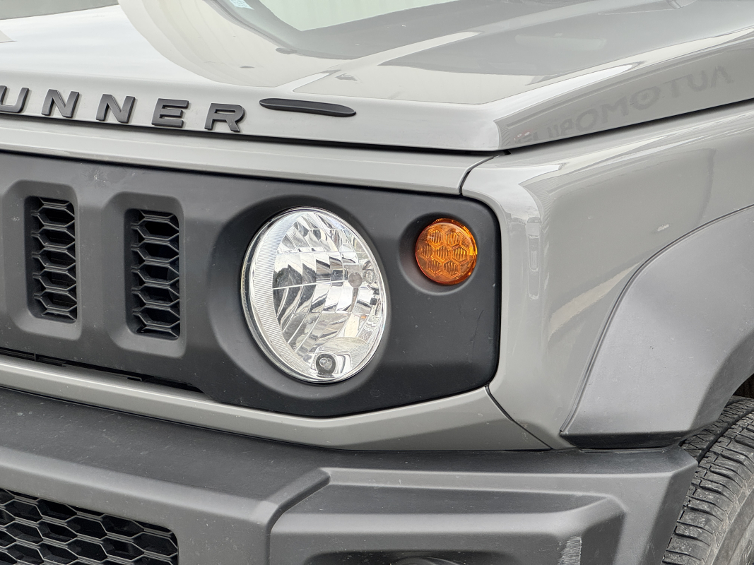 Suzuki Jimny — 25
