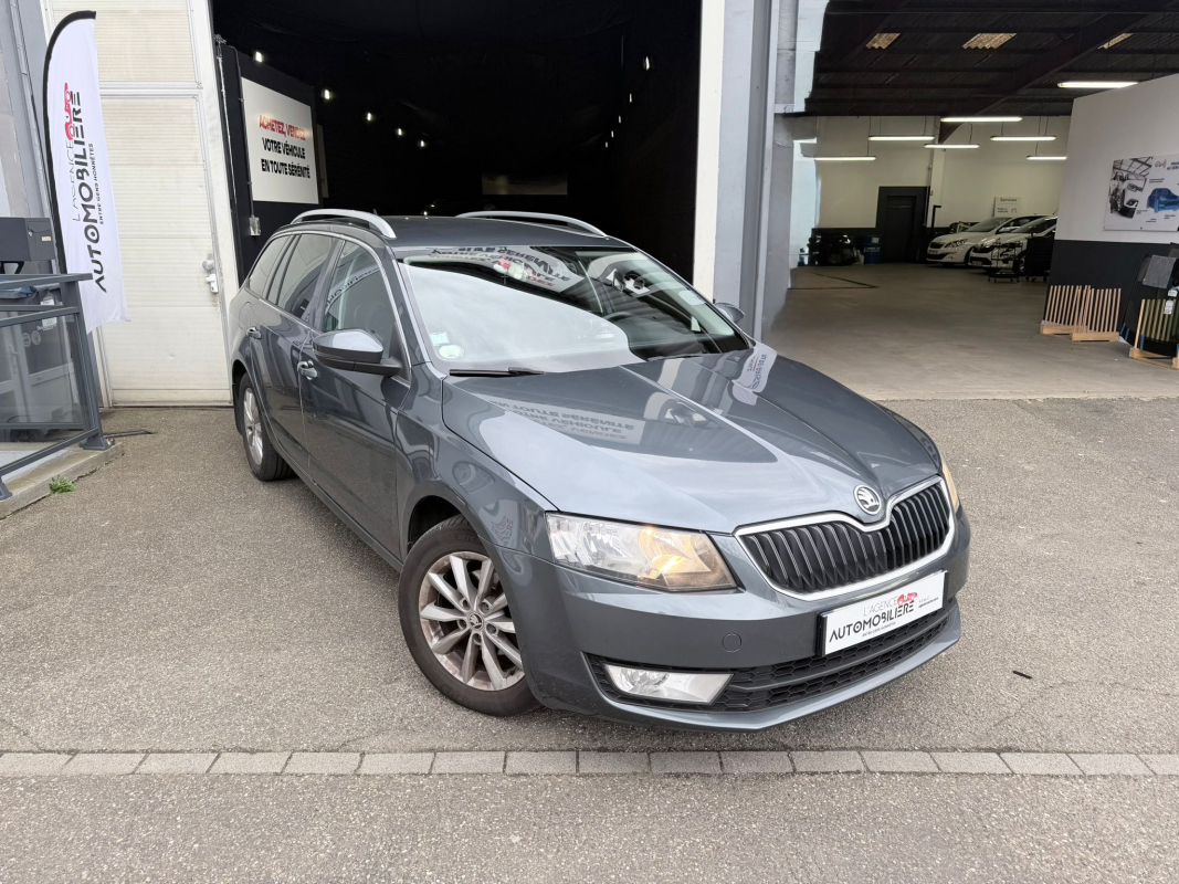 Skoda Octavia Combi — 25