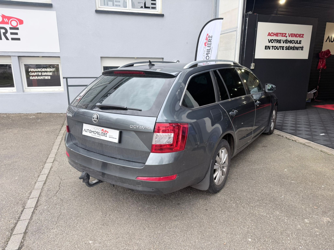 Skoda Octavia Combi — 2