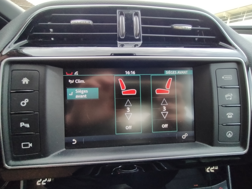 Jaguar XE — 21